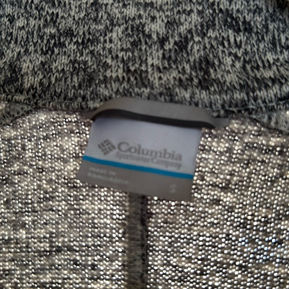 Columbia, Pull Over, Half Button Down - image 4